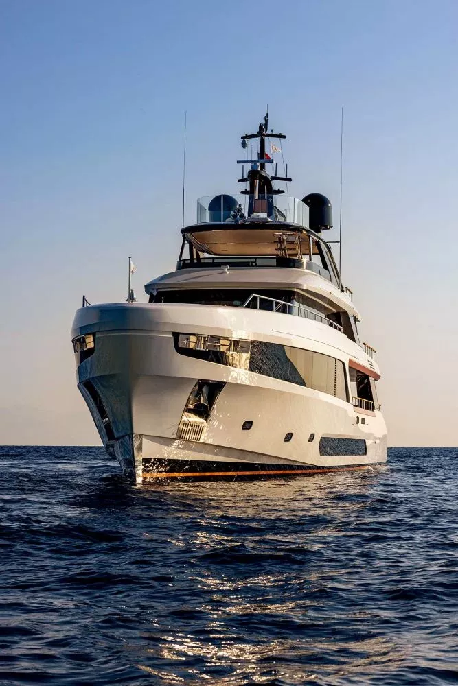 https://dev-api.arconyachts.com/storage/34330/conversions/Ox4vZDeJkJHzb9DFwlhbZe50c6ITuNPGwk358o1x-optimize.webp