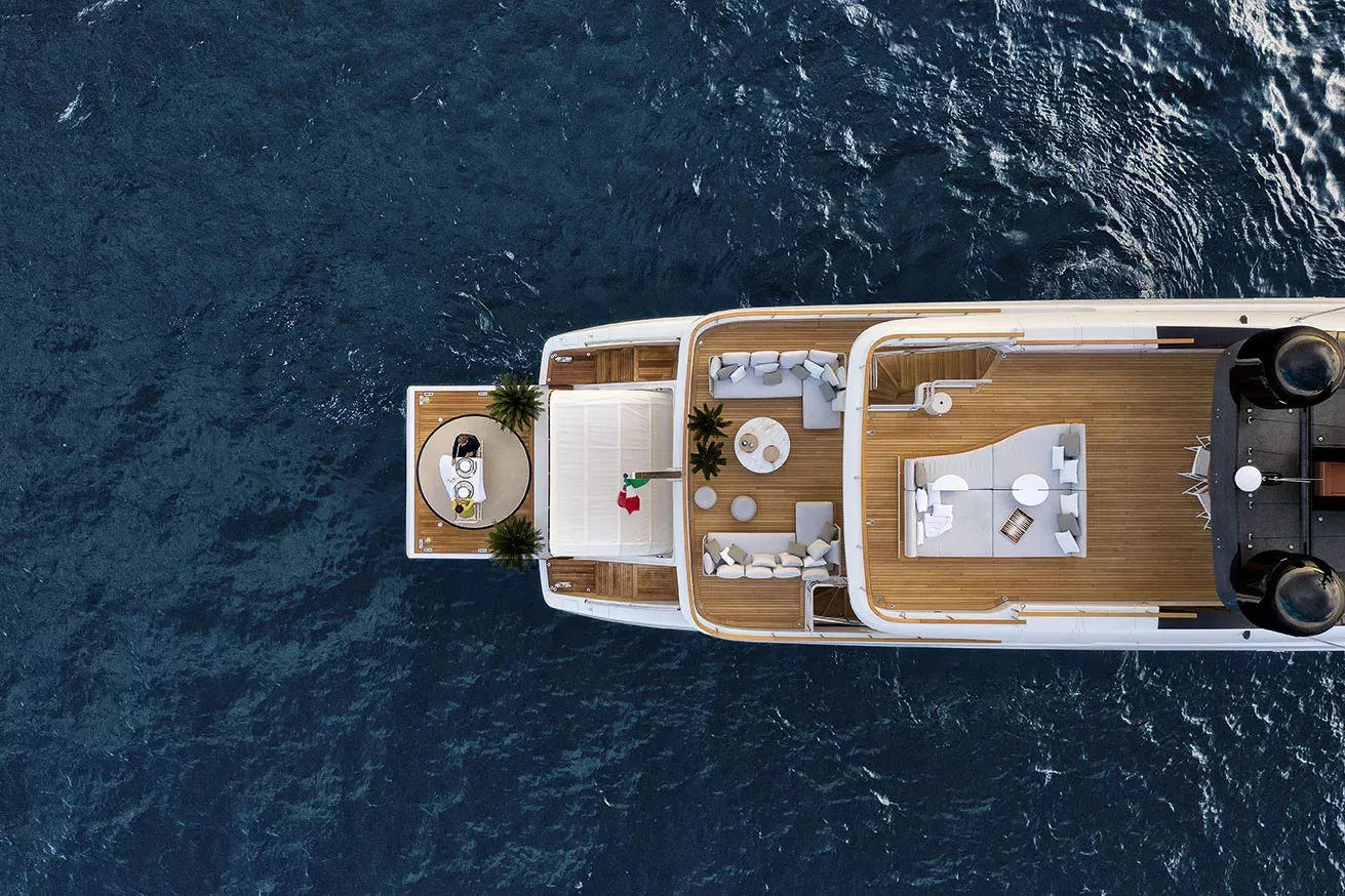 https://dev-api.arconyachts.com/storage/34335/conversions/dgSoeEGiQKIJqOaXVfZqLo2MaJQGVaVC0NXn6M3y-optimize.webp