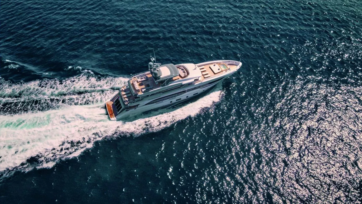 https://dev-api.arconyachts.com/storage/34367/conversions/5FewujbemYUNpcxntUitkABaDvPbQUXz2Q05W2Vb-optimize.webp