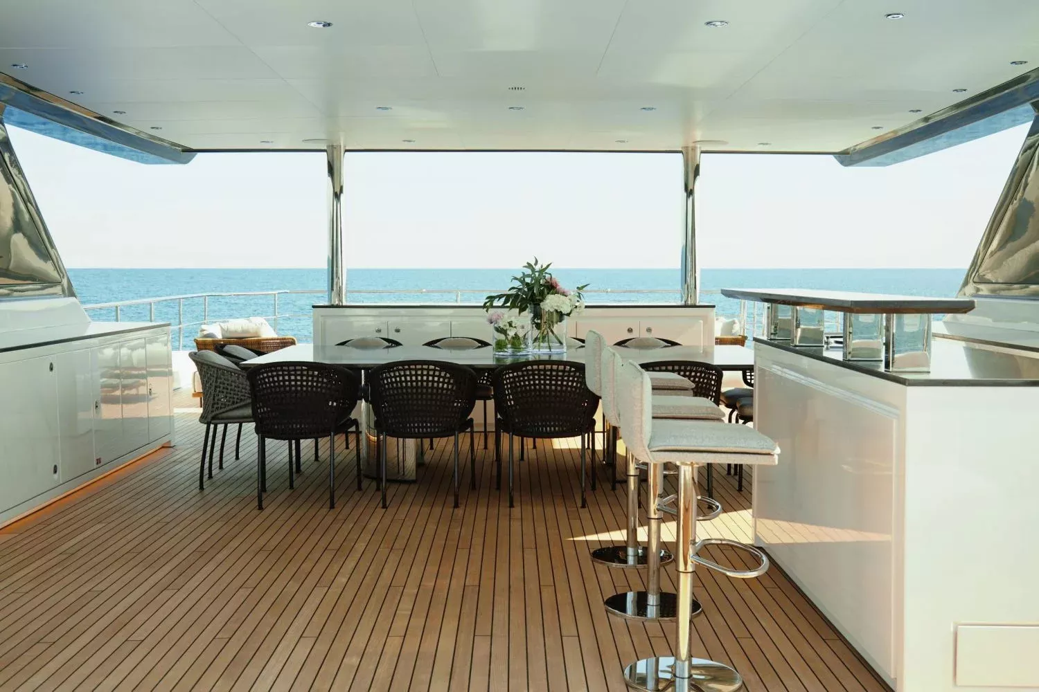 https://dev-api.arconyachts.com/storage/34369/conversions/HU11ymM21gZqfrFicRdpz6oNChcyqL21Qwc2bft6-optimize.webp