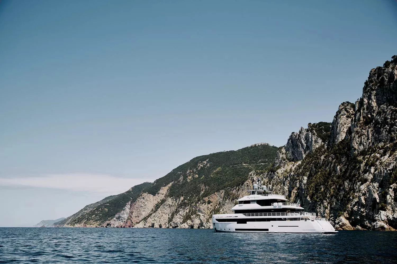 https://dev-api.arconyachts.com/storage/34389/conversions/Y8a3OrhHsrSuxKZmQgOGghLflq3XGCTLS9tNio84-optimize.webp