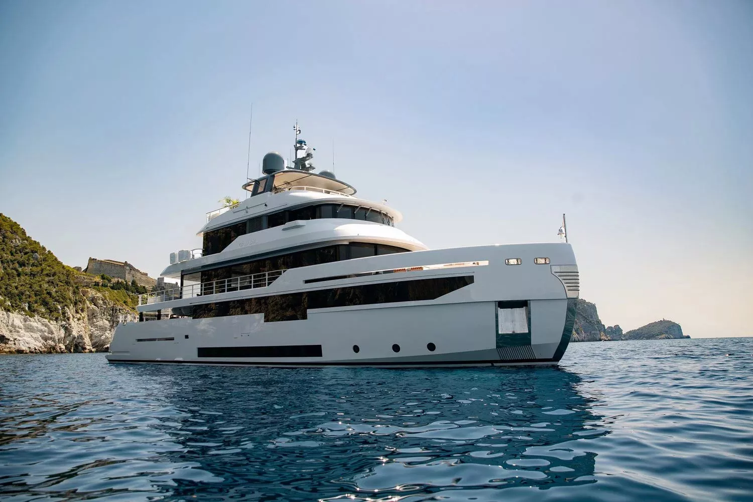 https://dev-api.arconyachts.com/storage/34390/conversions/LRhcSovvkmSyQy6HuofVBEzPN4uXyFlR1cURZKsL-optimize.webp