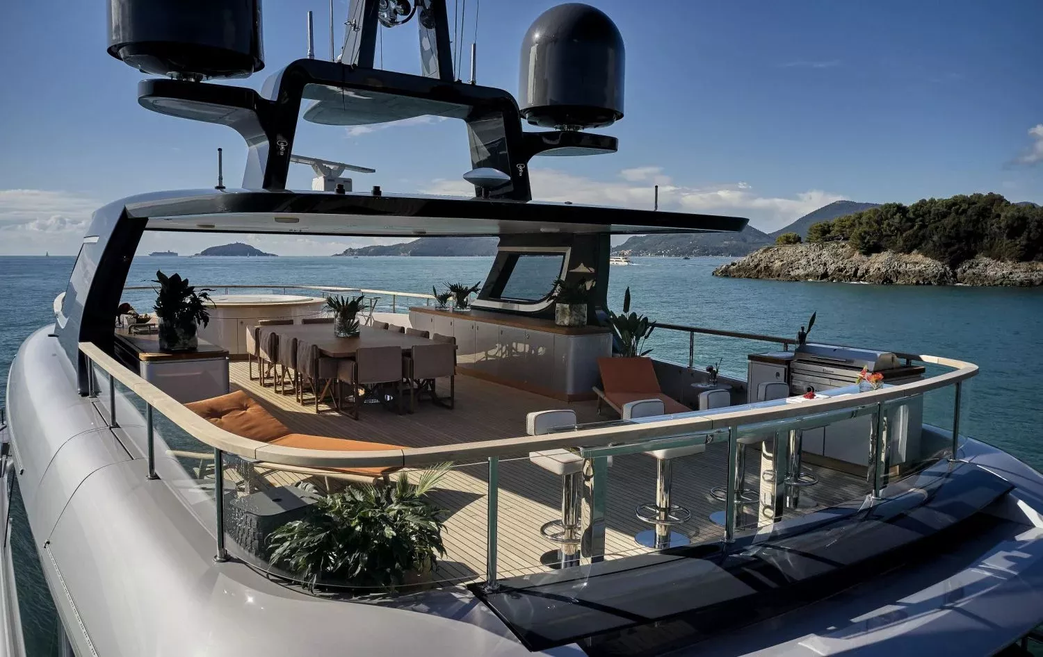 https://dev-api.arconyachts.com/storage/34408/conversions/32jepgmP9NcfaKMfVlBHwDRQLnsCPDHoPQlfOgFq-optimize.webp