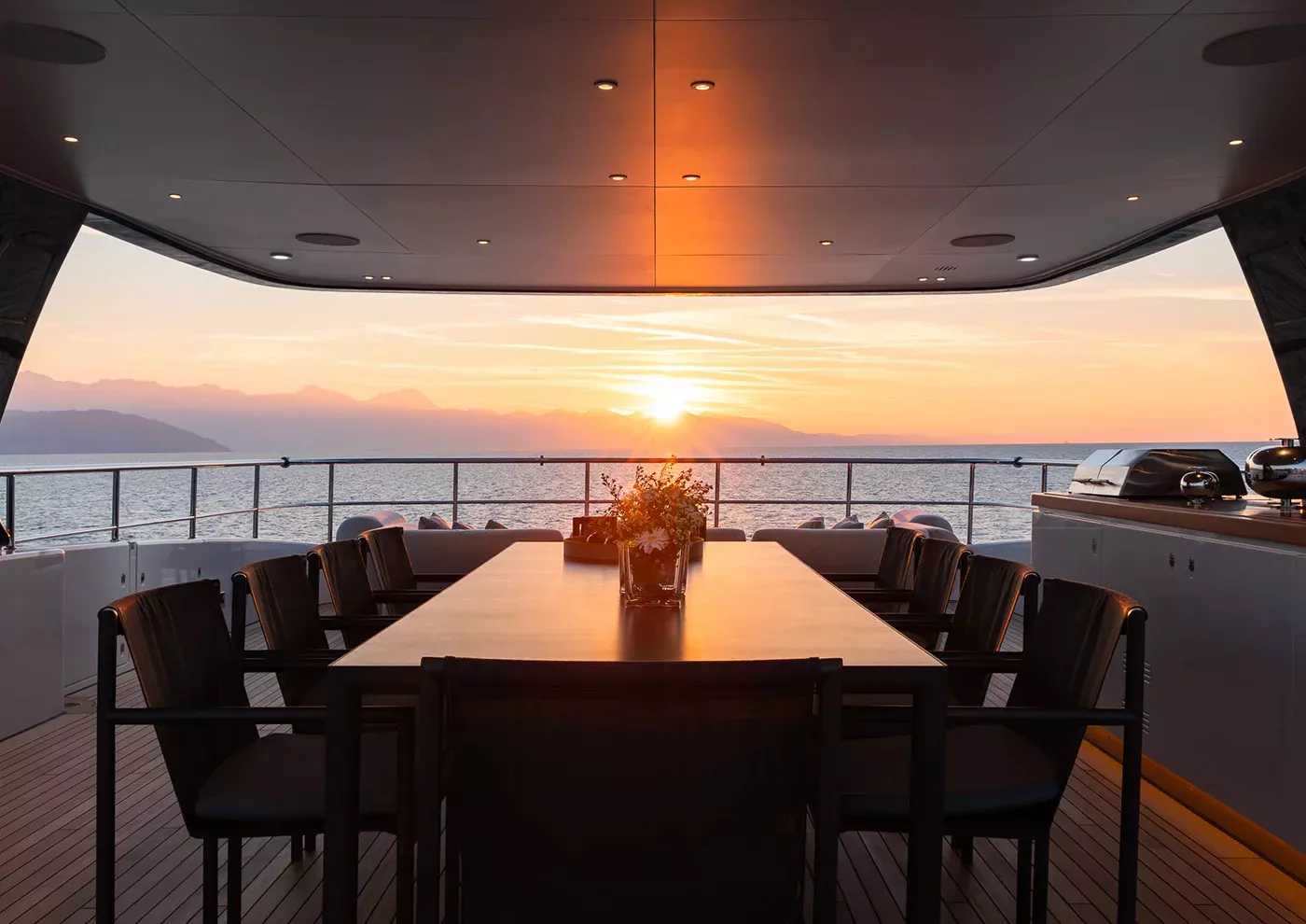 https://dev-api.arconyachts.com/storage/34550/conversions/cFChy1MopzLbfCbKK5A1hRWo7zL7FtF4j6st8wZZ-optimize.webp