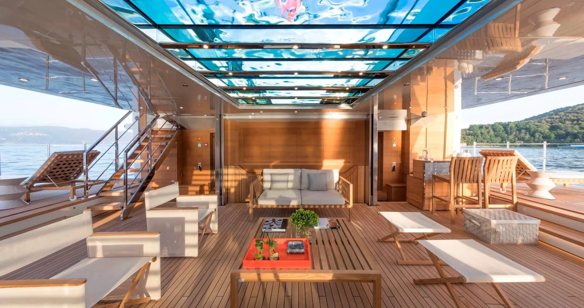 https://dev-api.arconyachts.com/storage/34769/conversions/Sx6kwkCDkyfn0QF4P2xYGSqPqzvK2sKFjMrQRGrO-optimize.webp