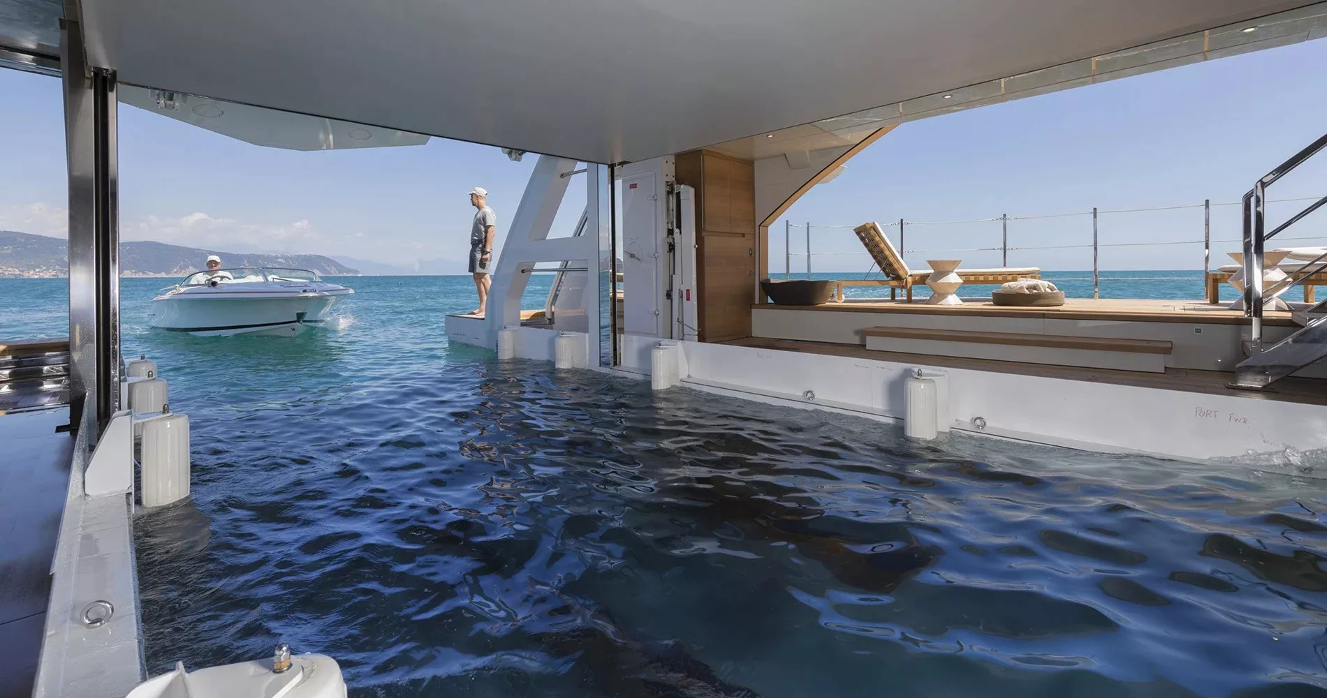 https://dev-api.arconyachts.com/storage/34780/conversions/QkU65K7HOvs276C8ZUe8cTZm8DLcccOn5oSYD3I7-optimize.webp
