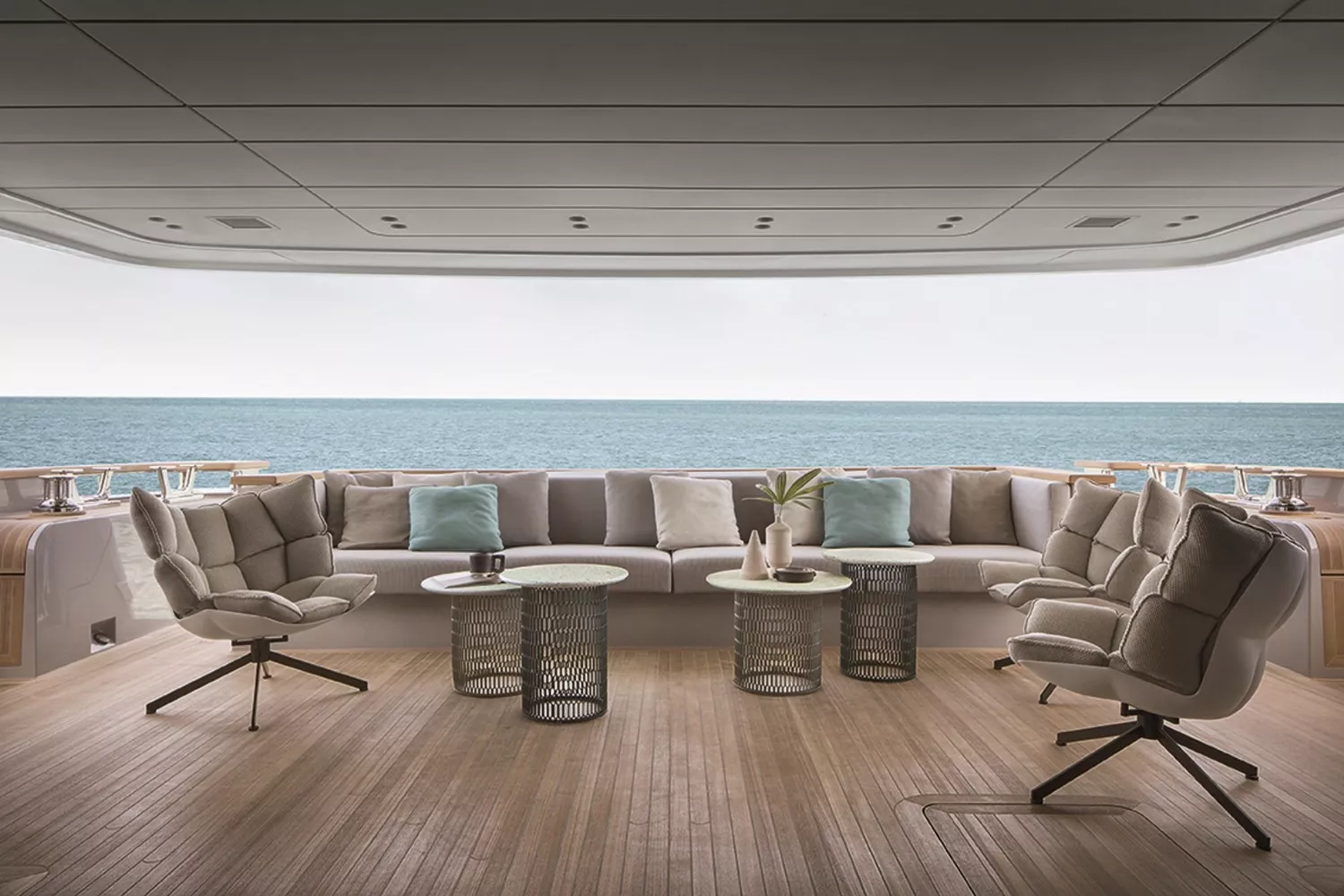 https://dev-api.arconyachts.com/storage/34902/conversions/fBH3AaYzBUG0DWmkjPtruvBllfIdLpq1Tc2Fs1LG-optimize.webp