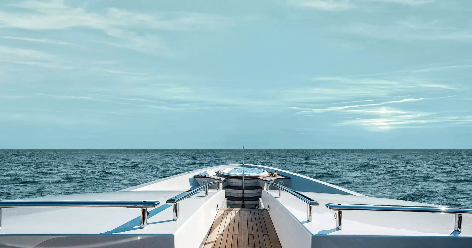 https://dev-api.arconyachts.com/storage/34970/conversions/tF3SRCiFkmufp1k9UbhAbmIMtZ29HvmlsdWvC6Dm-optimize.webp