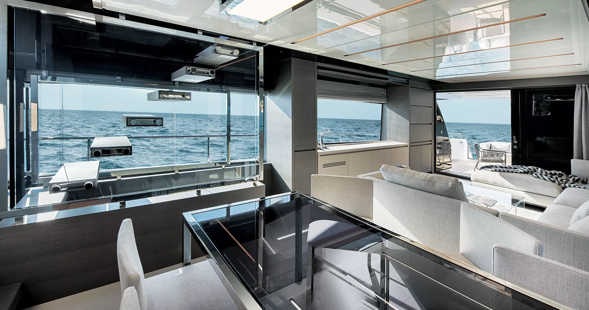 https://dev-api.arconyachts.com/storage/35009/conversions/hgNW9ZqI0OAwNw4DeT82CKAbIPc7DKFFqC5y1XpV-optimize.webp