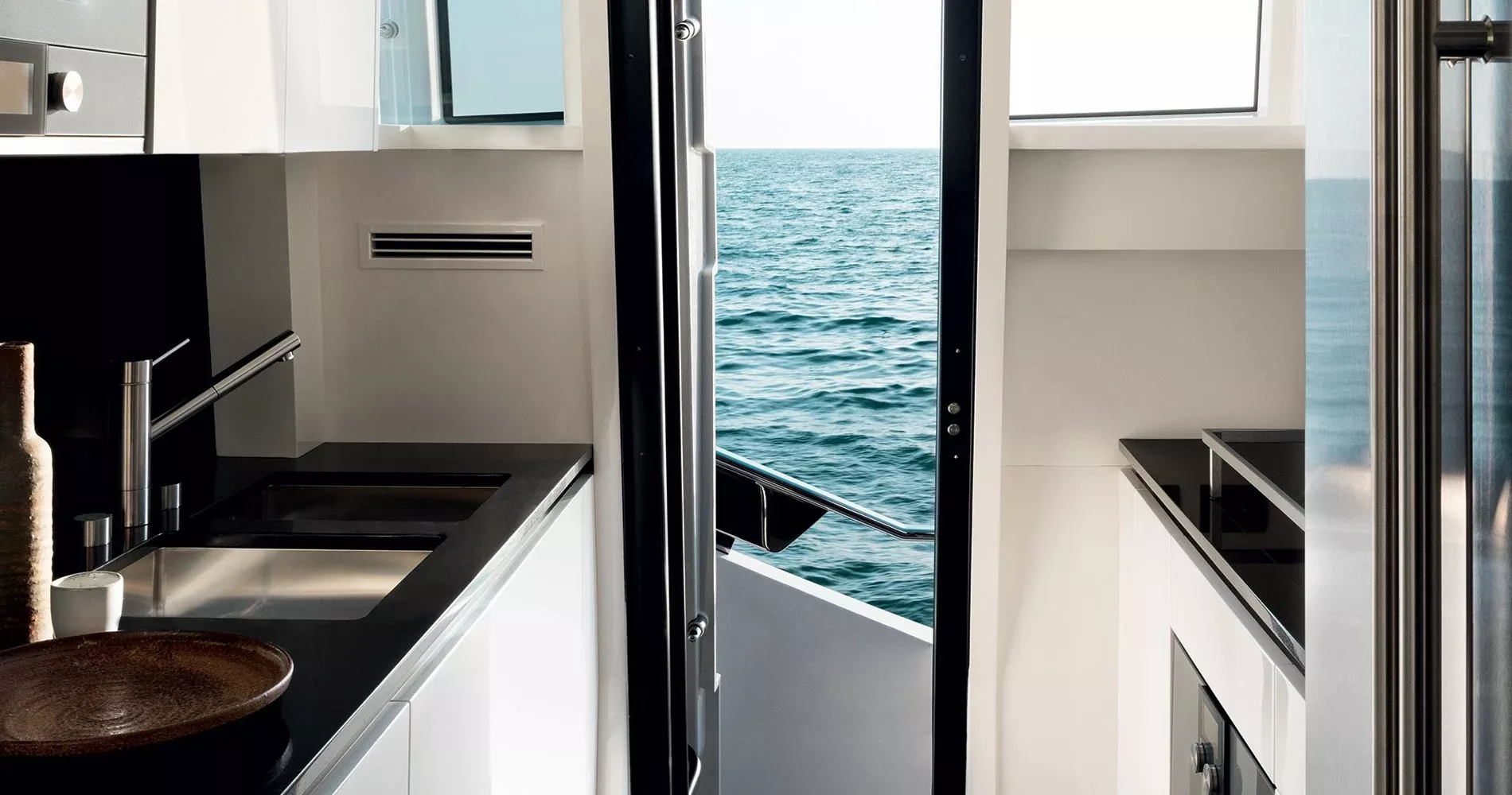 https://dev-api.arconyachts.com/storage/35027/conversions/LDJk45WjH3VFUCGGEjT4tObml25y05BqQQWJfMM1-optimize.webp