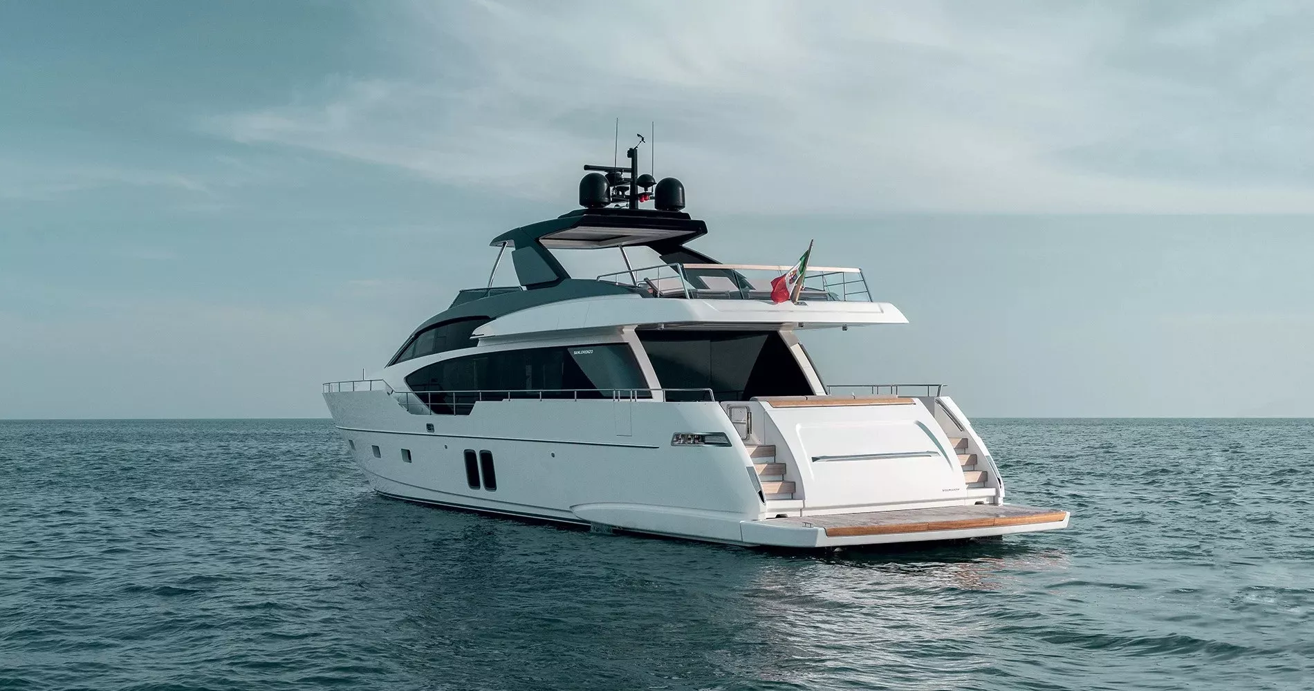https://dev-api.arconyachts.com/storage/35099/conversions/Chx7oldnz5A9uD0rltnkX6MpzwplPBXFsgMtW4k0-optimize.webp