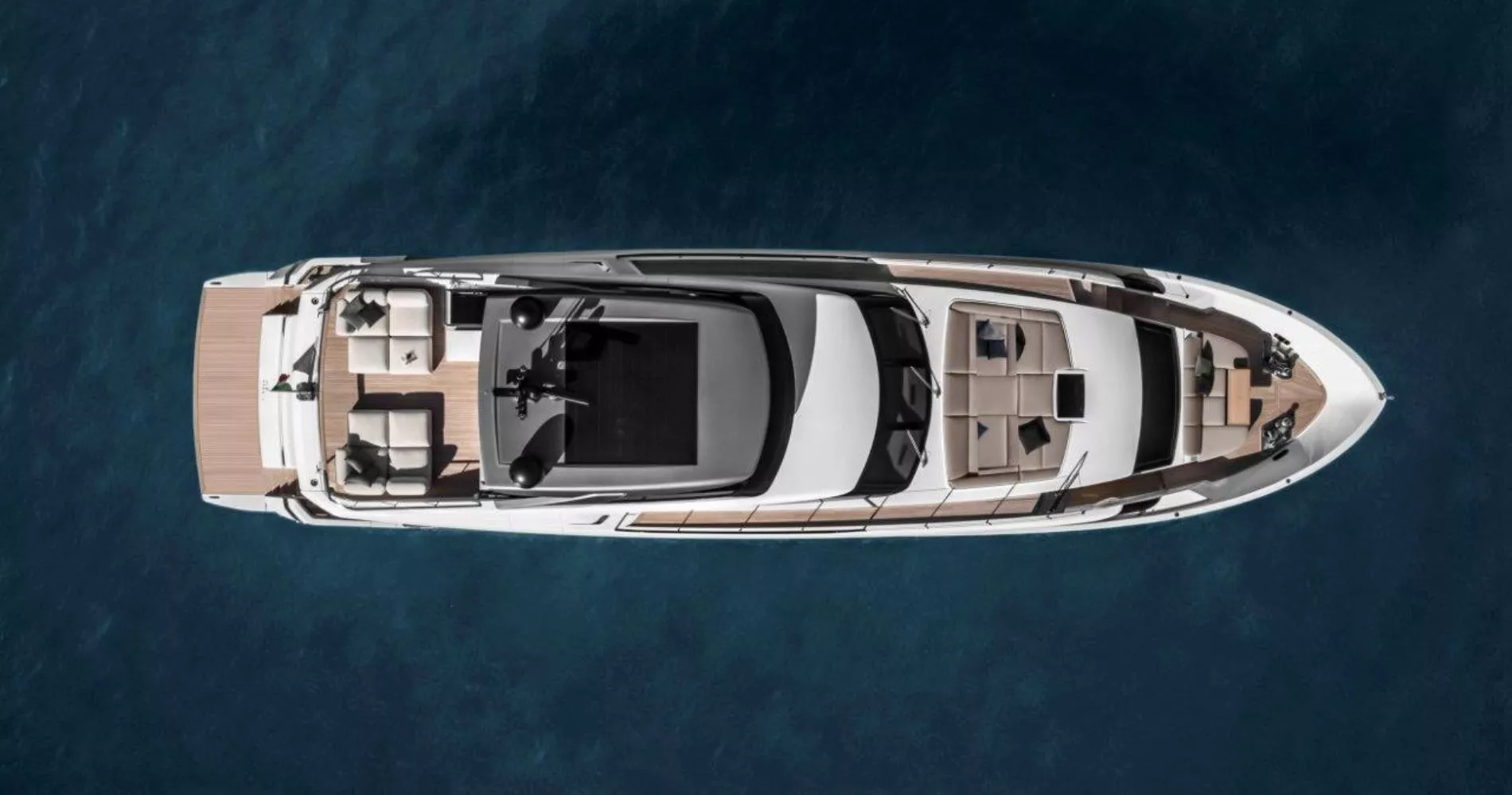 https://dev-api.arconyachts.com/storage/35123/conversions/uozXIMzn6Qbc9HryKRuyX8LzWX2iUPplFgntj6Iv-optimize.webp