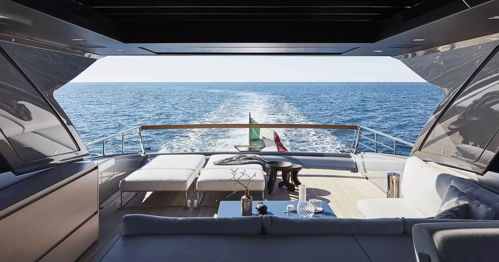 https://dev-api.arconyachts.com/storage/35262/conversions/oKSOCoH0UHf7n7WO7vhaxCj9WkjxyyL5YLAfwE2a-optimize.webp