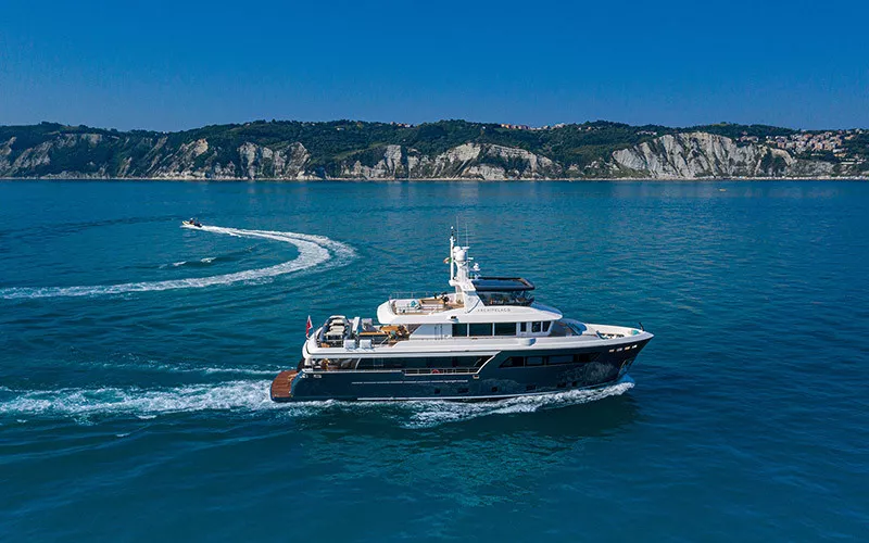 Cantiere Delle Marche Darwin 102