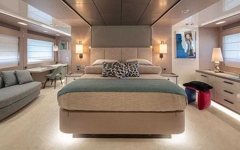 https://dev-api.arconyachts.com/storage/35338/conversions/LKU3cvMbsM9eonQZncXGo4e1rvXmcHrsootchvPI-optimize.webp
