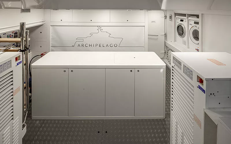 https://dev-api.arconyachts.com/storage/35368/conversions/D9DV342IUqRNi32FjMbdctlkqh3Gf4u08VLq8QQX-optimize.webp