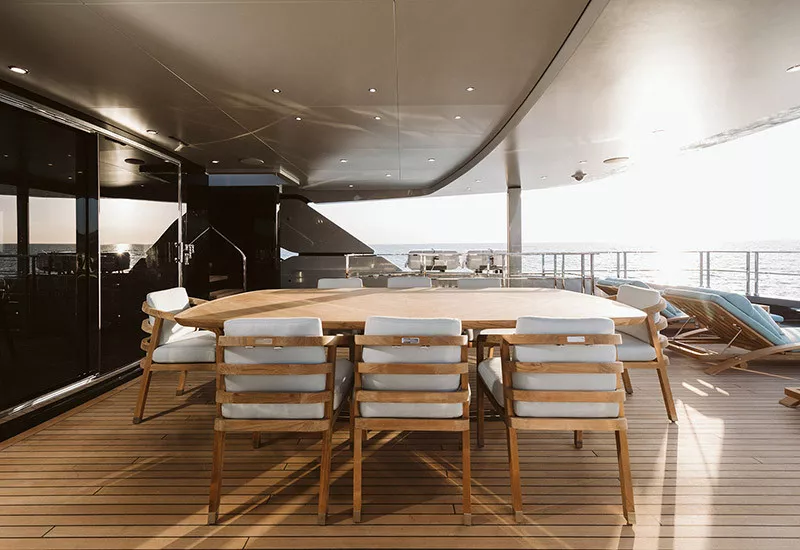 https://dev-api.arconyachts.com/storage/35395/conversions/FyFyOaiBQNMh8hRsvyyZ4yGG1VflfnqHsh4PcdXH-optimize.webp