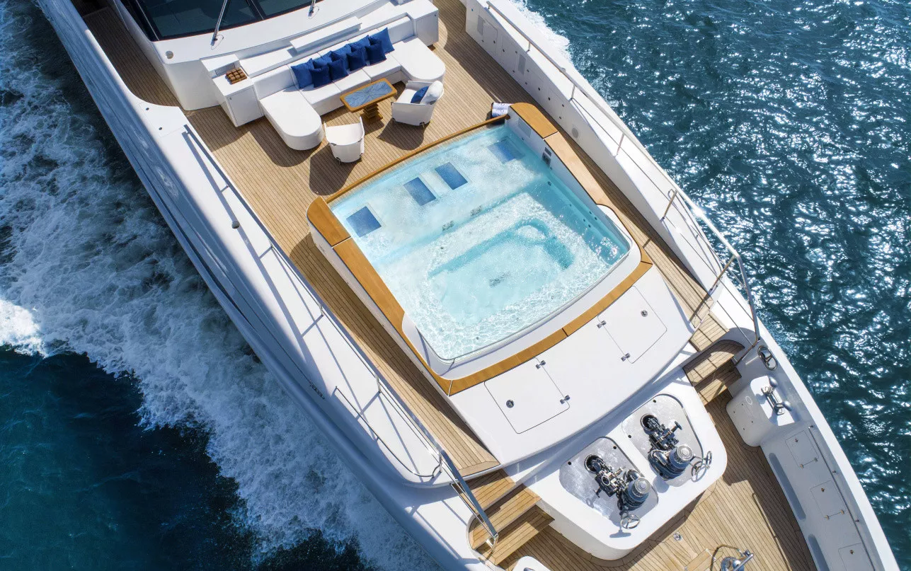 https://dev-api.arconyachts.com/storage/35446/conversions/d7vmz7lraBNfCXzO9JZ1rXMhU5xHMsvkhqMTSGPP-optimize.webp