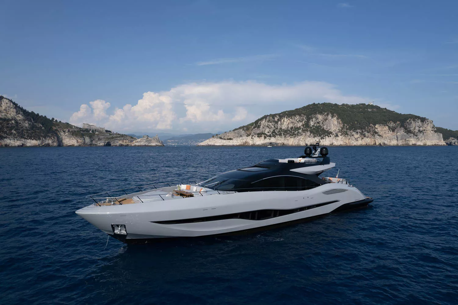 https://dev-api.arconyachts.com/storage/35501/conversions/bqZBSDWyHluoG7QfQZa6odztbvB8fkGRgg09AwDI-optimize.webp