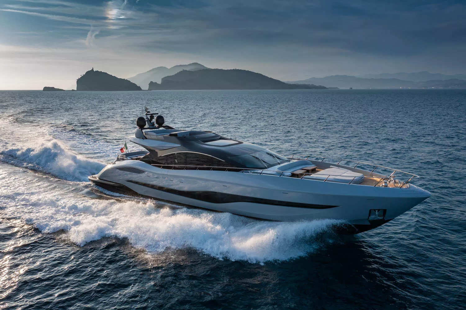 https://dev-api.arconyachts.com/storage/35530/conversions/MOlFtTTaDv5lZ8ptPVc6AOgSbDz8zDMiCRVYQfZw-optimize.webp