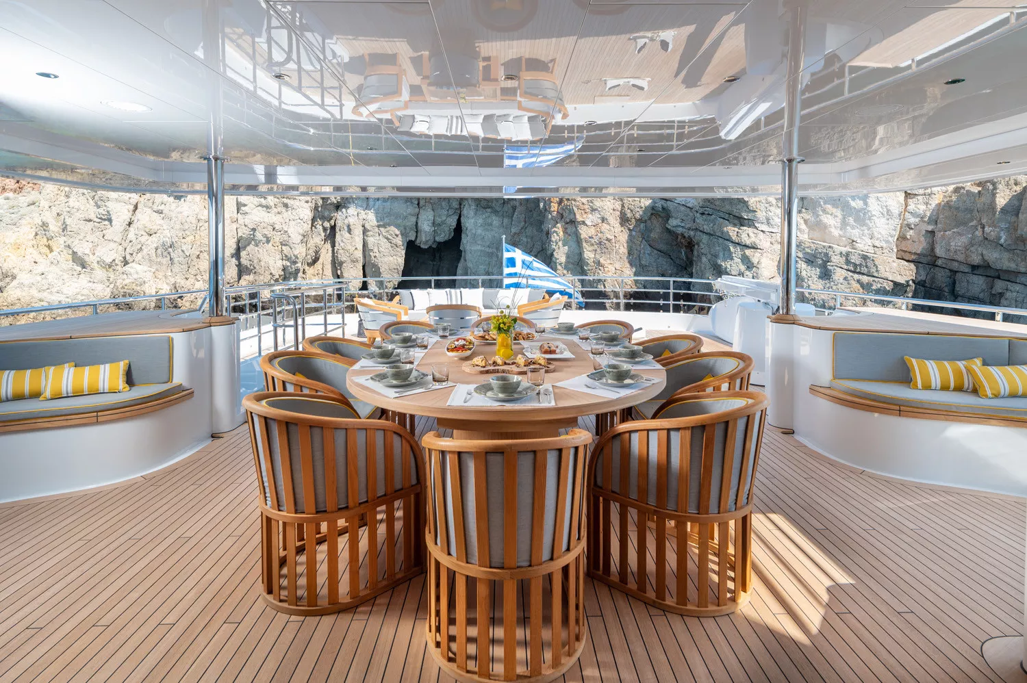 https://dev-api.arconyachts.com/storage/35597/conversions/vwqy2417vCLtTymeFqgdBhSMu6SZtox5fibHPRoL-optimize.webp