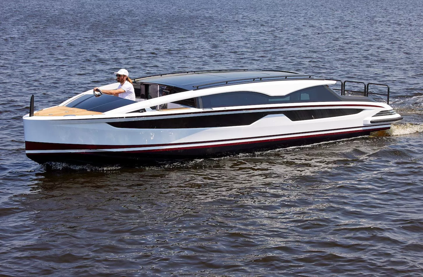 https://dev-api.arconyachts.com/storage/35655/conversions/ZVX9OpKffefaAtZg80KtZoldHkF7uOxfIaza2h8e-optimize.webp