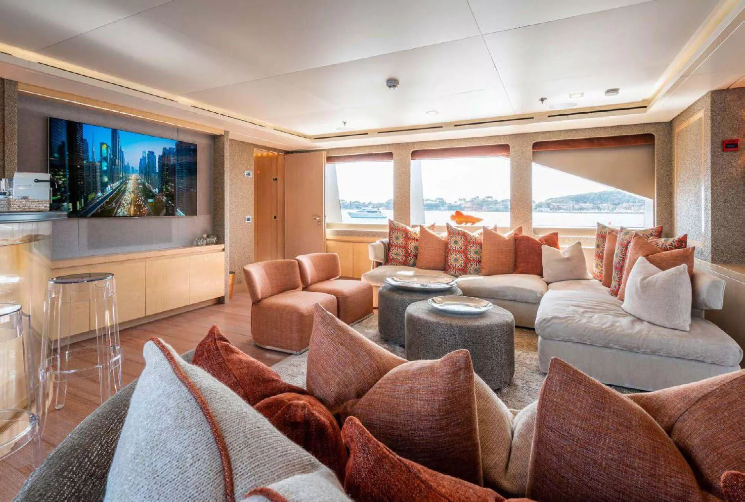 https://dev-api.arconyachts.com/storage/35673/conversions/ZEIzJfeOtakvwmrRrfGu0rMh0ZgIDD4uh6uI78YS-optimize.webp
