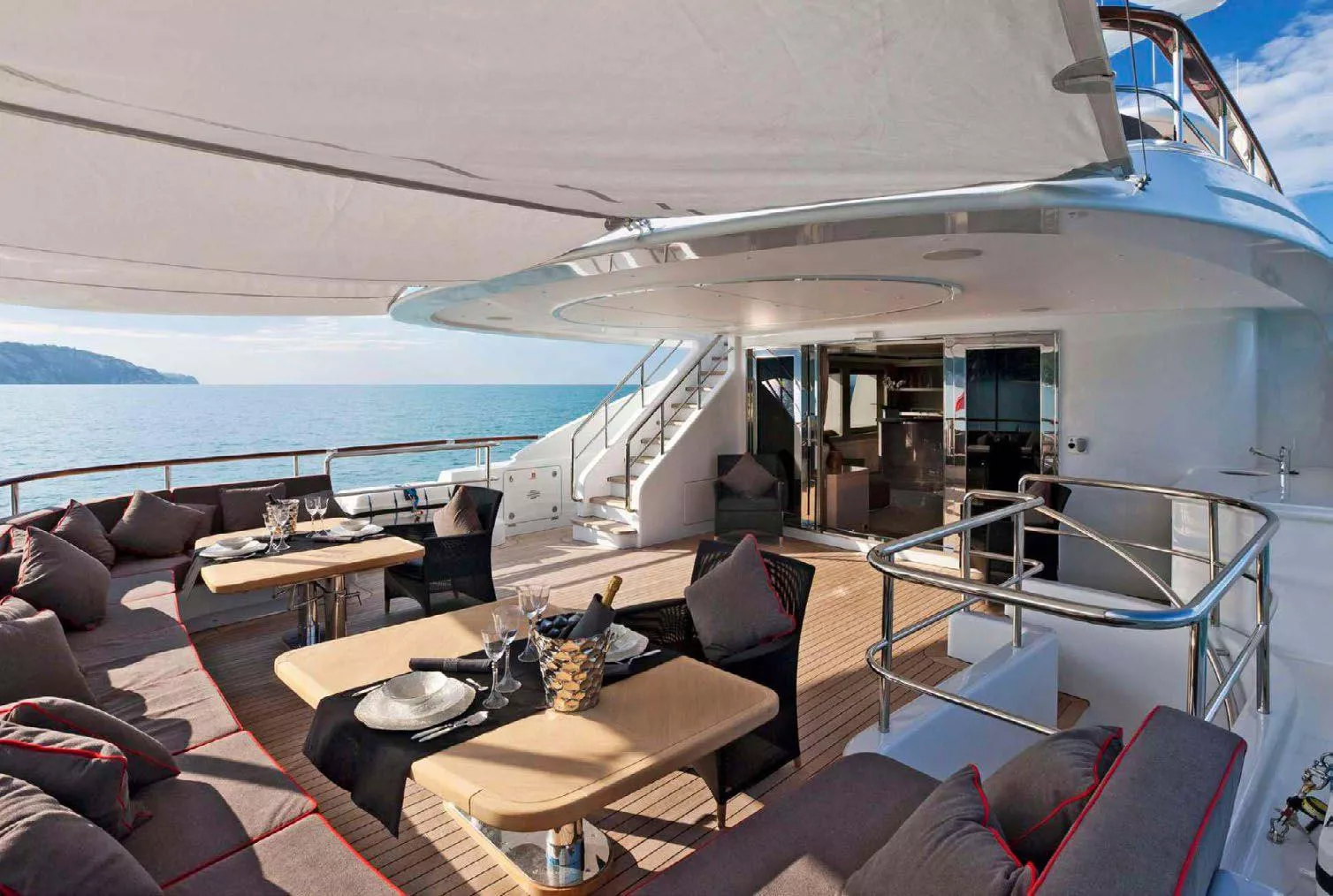 https://dev-api.arconyachts.com/storage/35683/conversions/zFGMC7j283CqOdwGGq4MzOWeeXTrbOF7U5WQHxPD-optimize.webp
