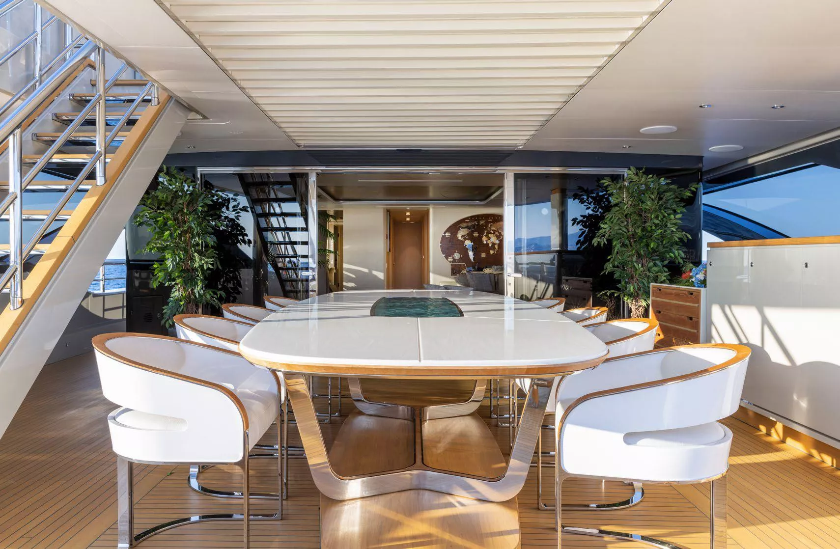 https://dev-api.arconyachts.com/storage/35699/conversions/CN1JJcBM3kVdSFDY4CDumFIlg8KLOWKNeHXzIPzg-optimize.webp