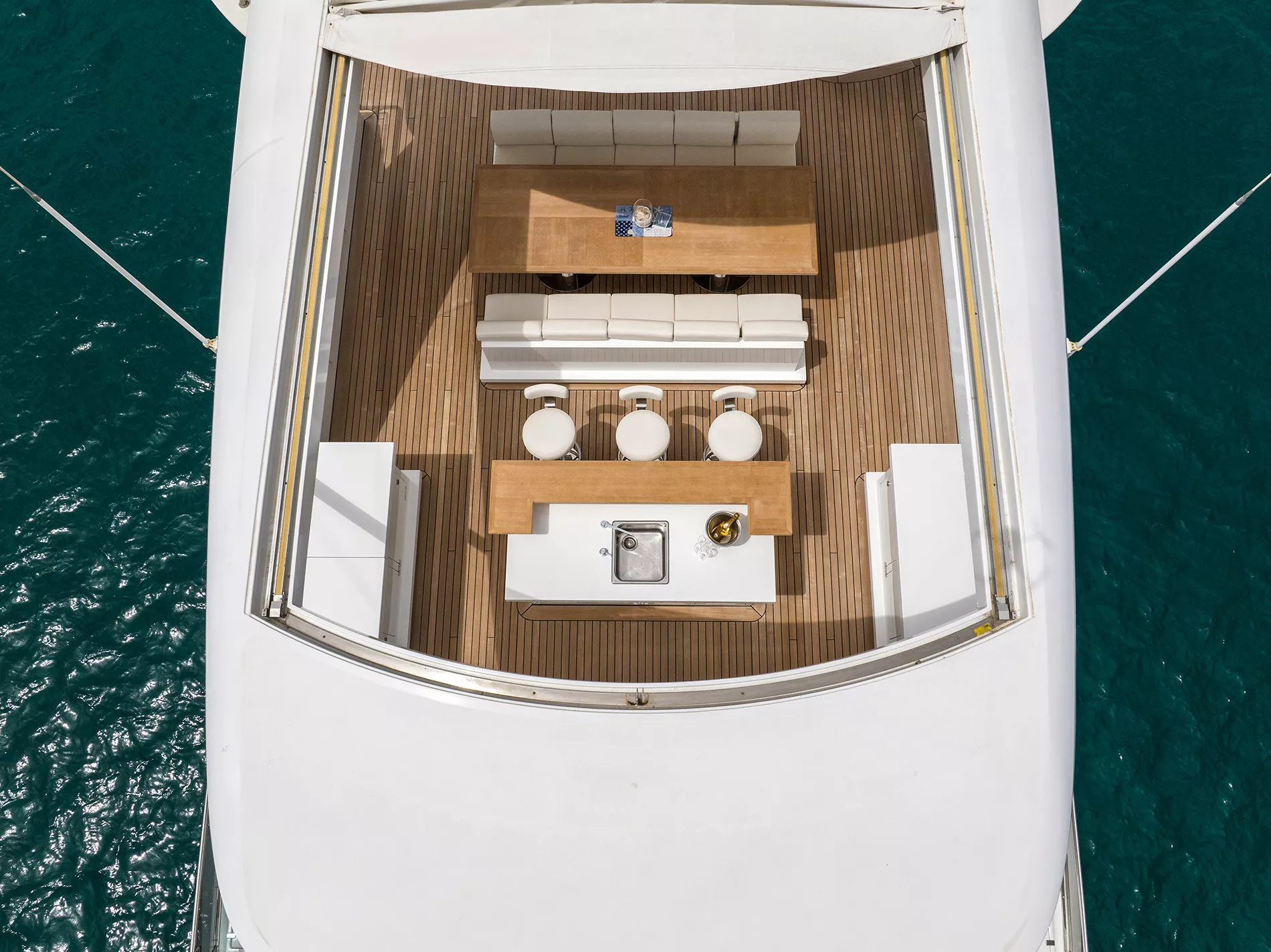 https://dev-api.arconyachts.com/storage/35710/conversions/z7SyAm1X4xou3zkckU1NSj7IrCHUWbGK0ZLzlere-optimize.webp
