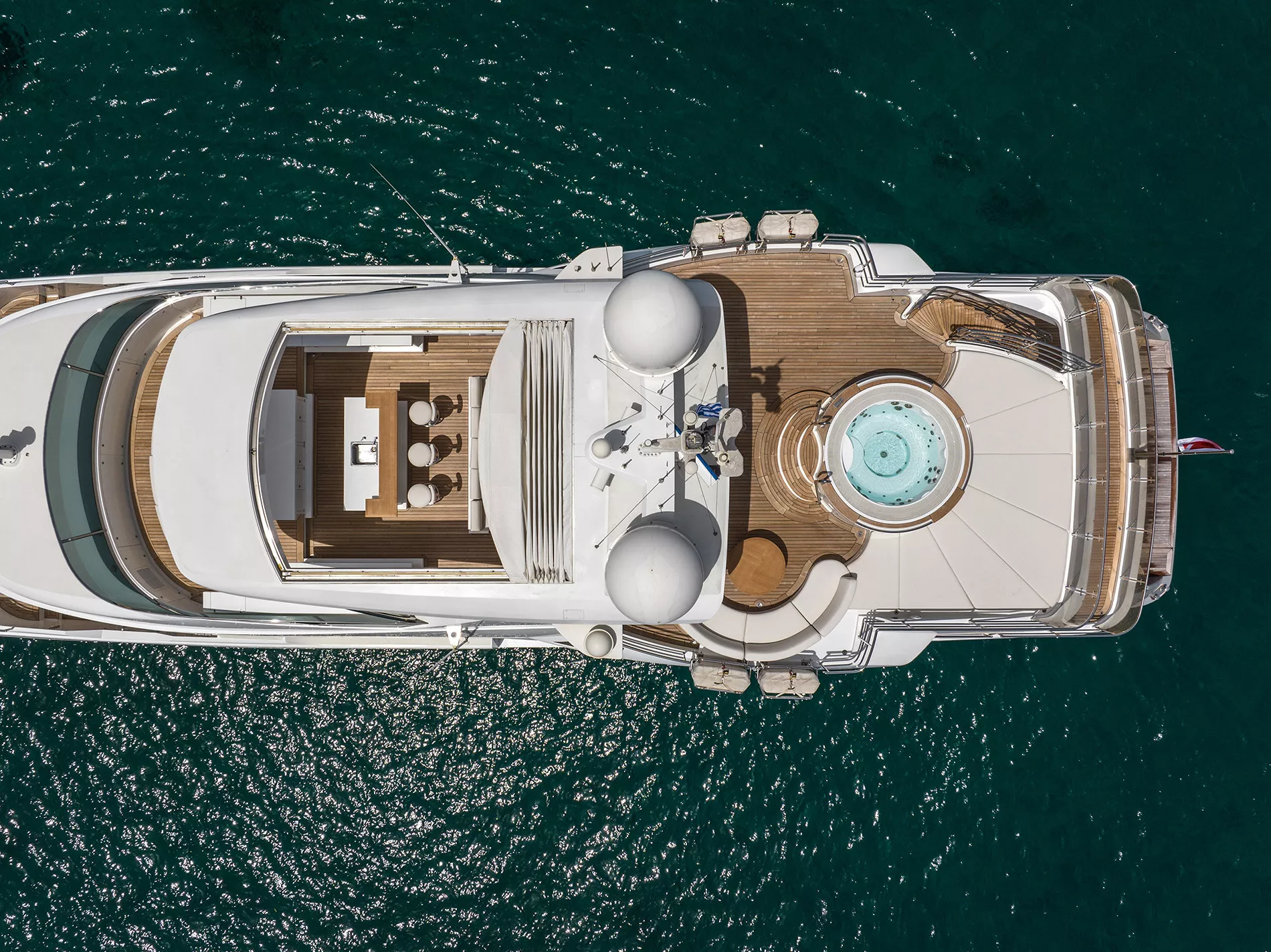 https://dev-api.arconyachts.com/storage/35712/conversions/fmVsqf4mfCyjD7Ai8iywUyQaMg8pZrAjL4GnaLd2-optimize.webp