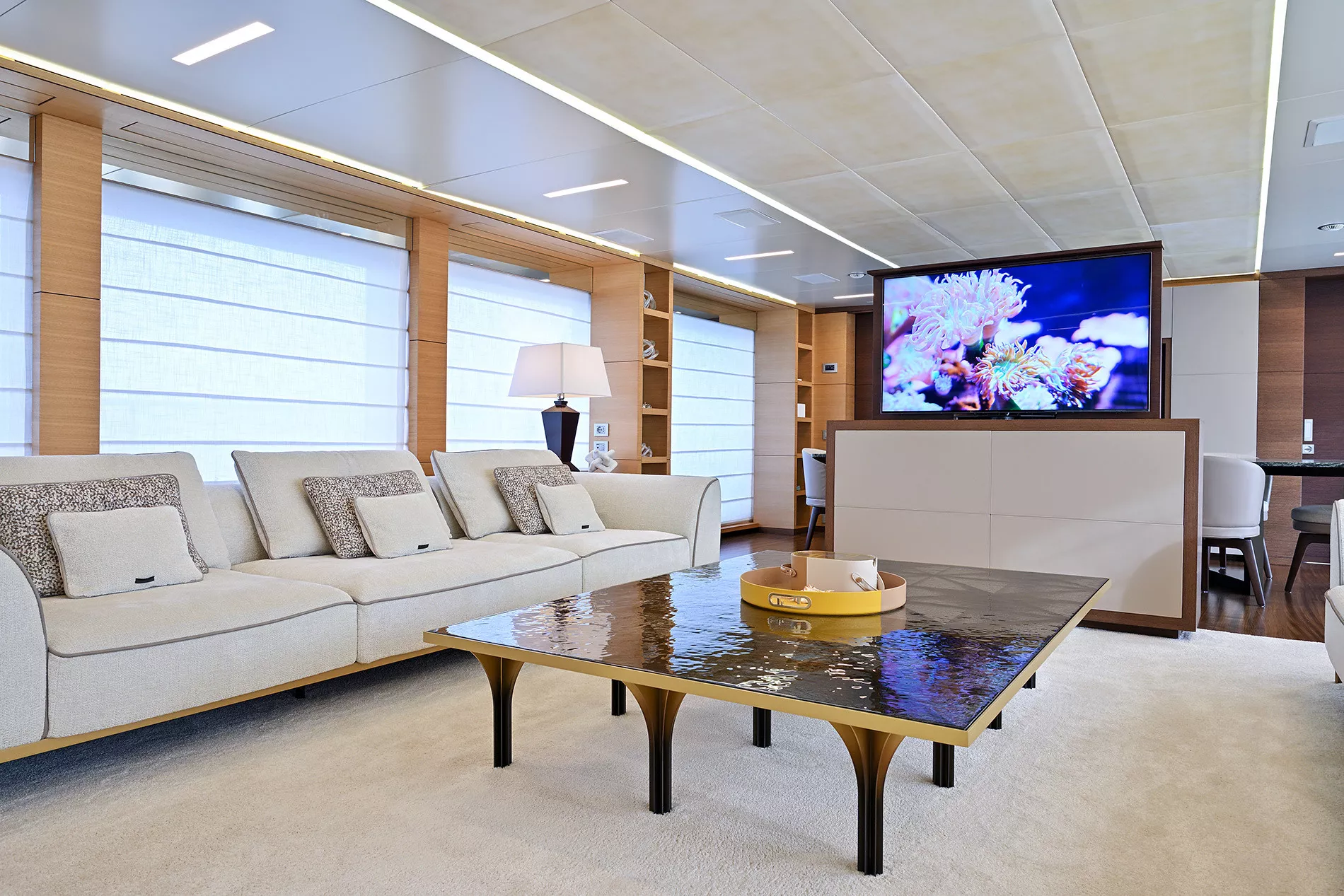 https://dev-api.arconyachts.com/storage/35719/conversions/A7YatUOwfXt0WJPnuXpdPmTKlPicxeP9fPrqwQHu-optimize.webp
