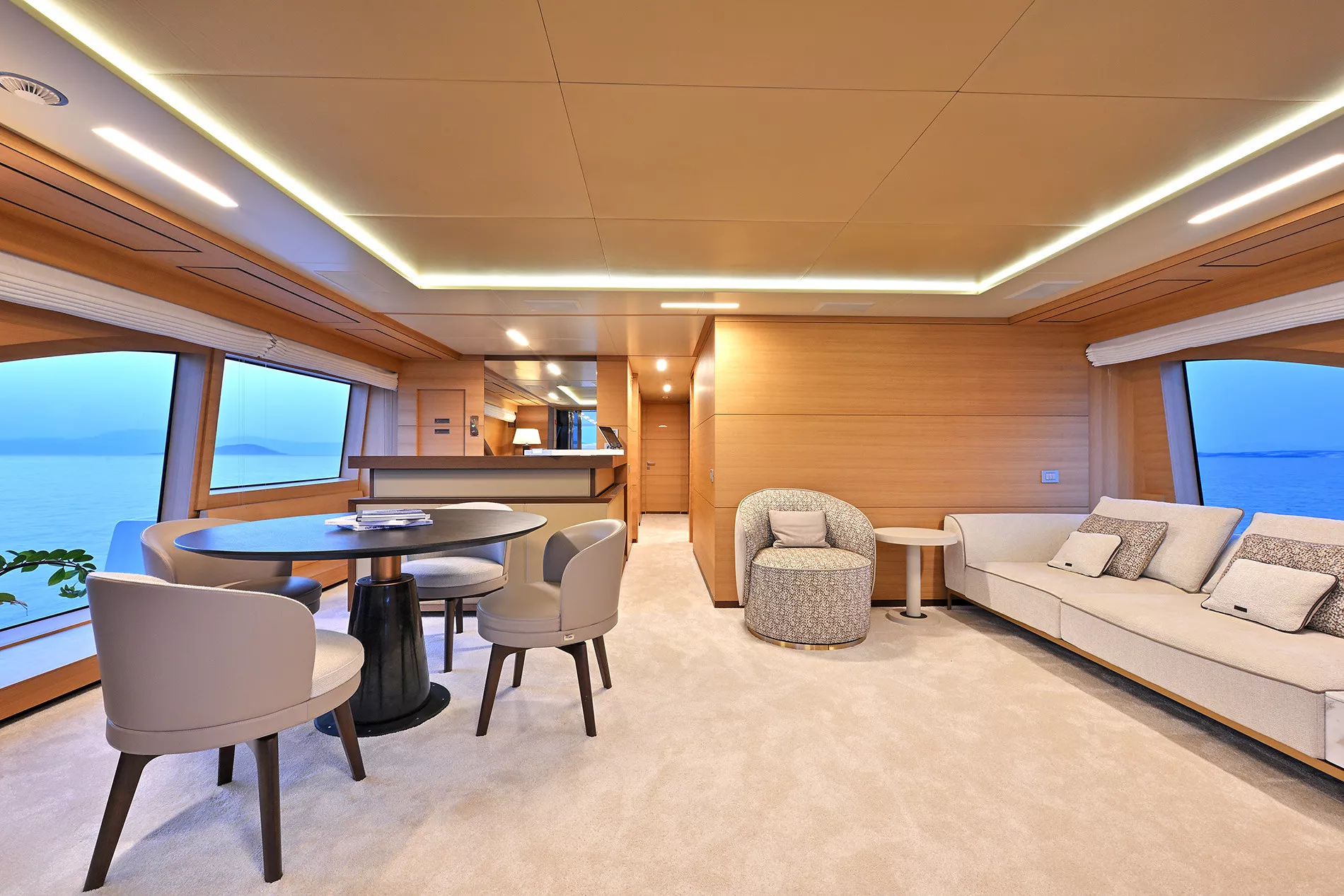 https://dev-api.arconyachts.com/storage/35730/conversions/GwmcWApcAPooXRykgwwkcYSXuzXMCJS6izyE52mn-optimize.webp