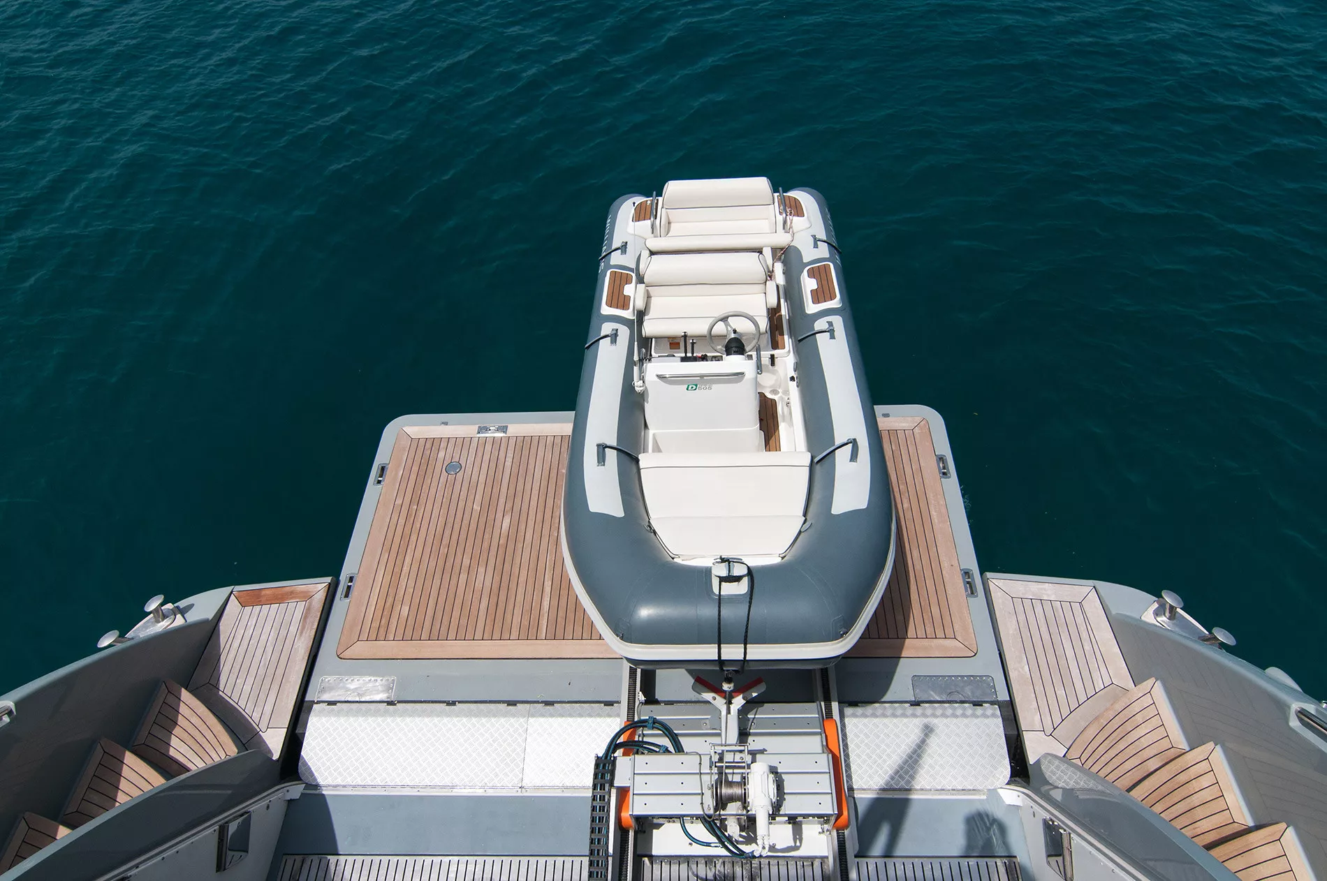 https://dev-api.arconyachts.com/storage/35739/conversions/yv0U2vtUSb6F2jlqe7M8prLKxACFcelAOxqj8FCq-optimize.webp