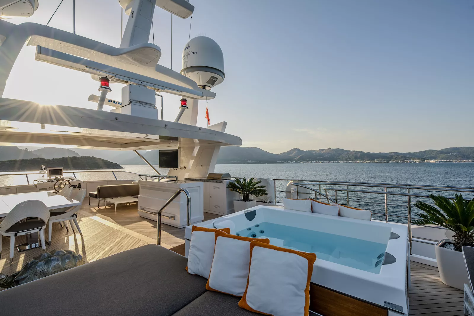 https://dev-api.arconyachts.com/storage/35752/conversions/zA4hFj82FxyxdI1ORQCY65YXghykjEiiQIq4nPEU-optimize.webp
