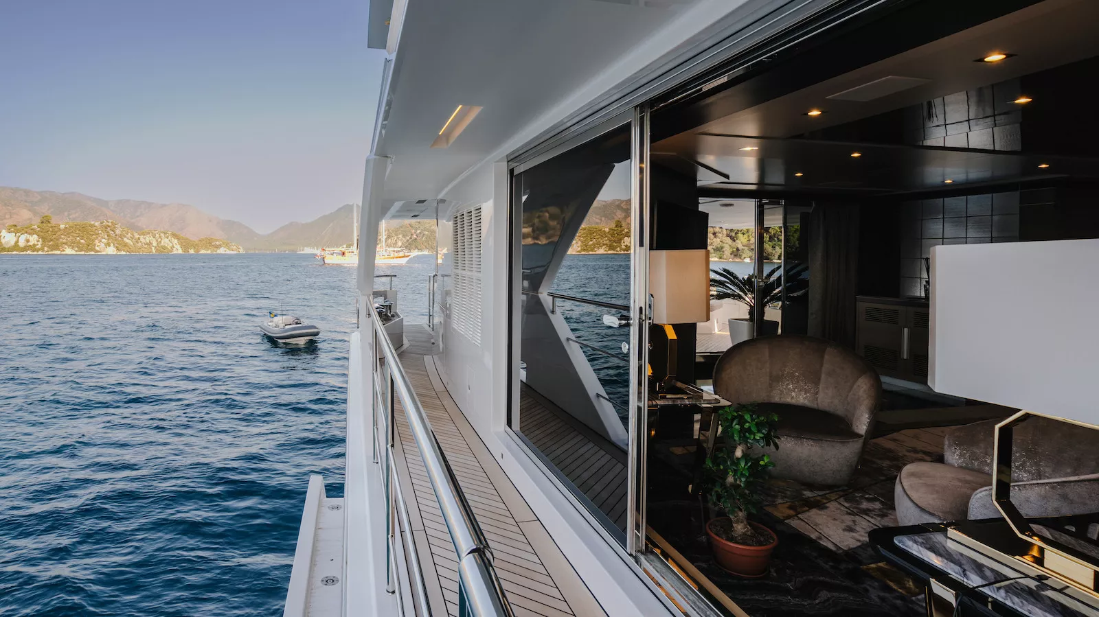 https://dev-api.arconyachts.com/storage/35756/conversions/gPSu8TuvbmjRRSCqWAAhpANpILc1CyJOPfh7wkW7-optimize.webp
