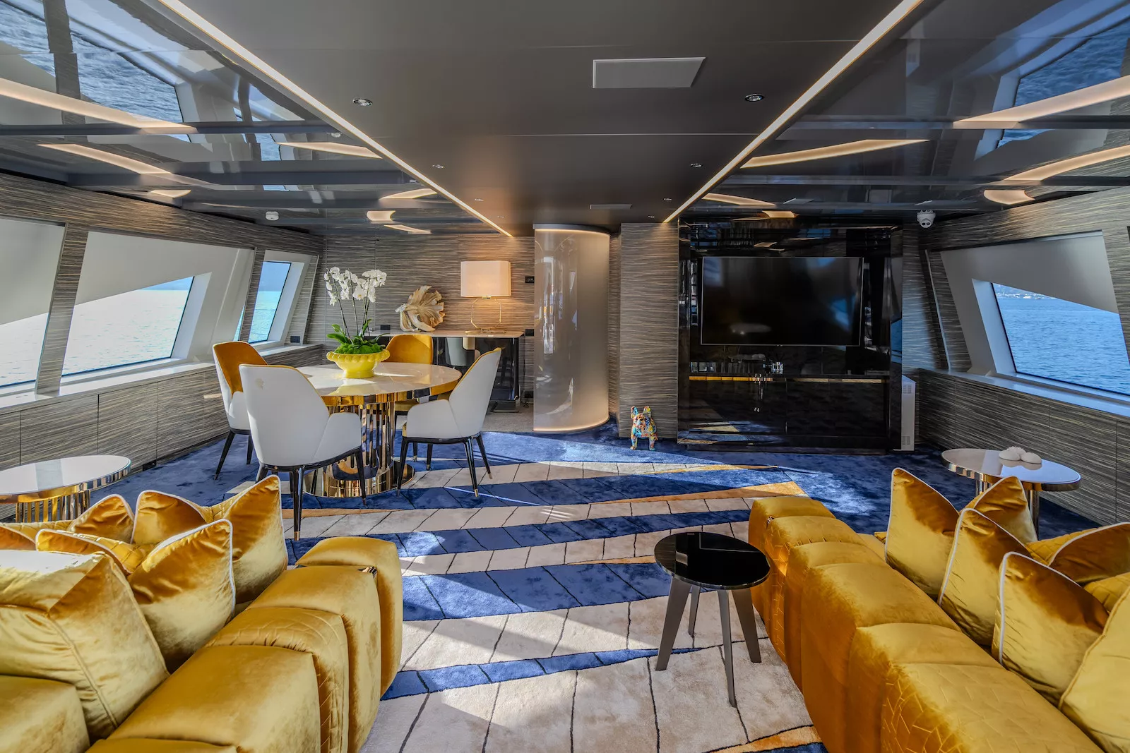 https://dev-api.arconyachts.com/storage/35765/conversions/NbyykphQvhTwXiS9TMQ393WmyMwo0I0MthZ8BkqC-optimize.webp