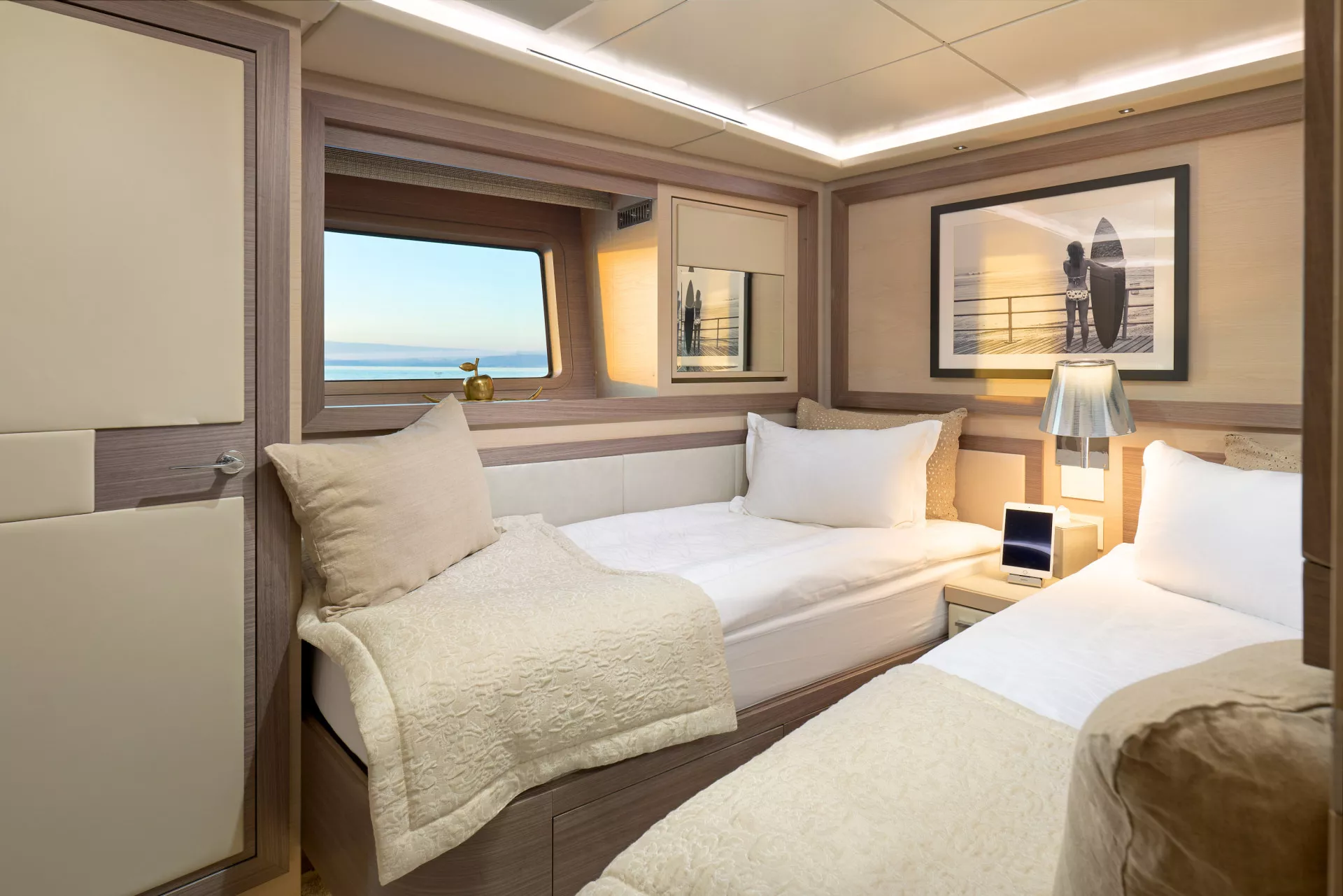 https://dev-api.arconyachts.com/storage/35827/conversions/fgVCRv1C3hRVbdGFIHrusDauECHpwEMtlDMBQQWH-optimize.webp