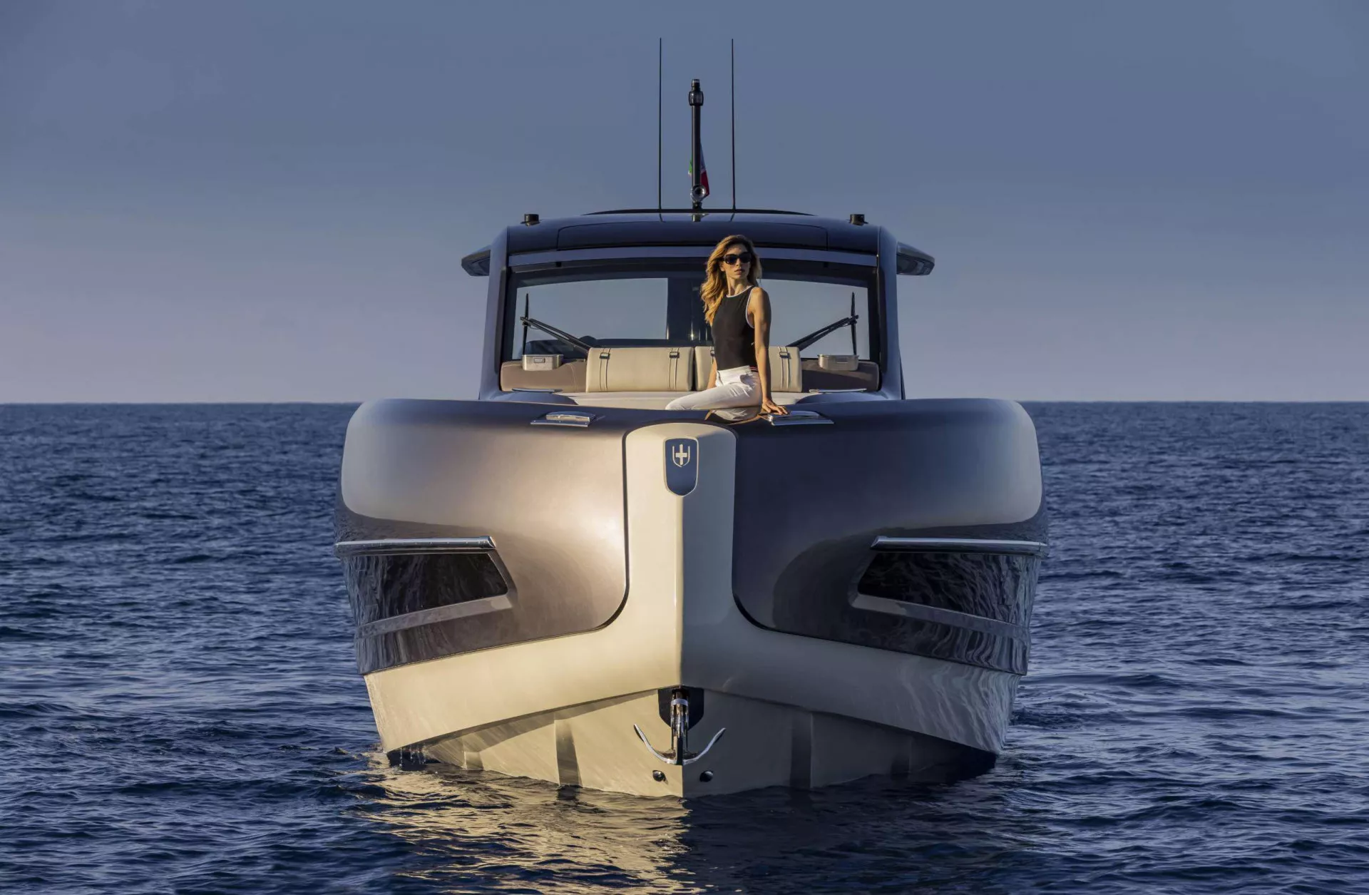 INVICTUS TT460