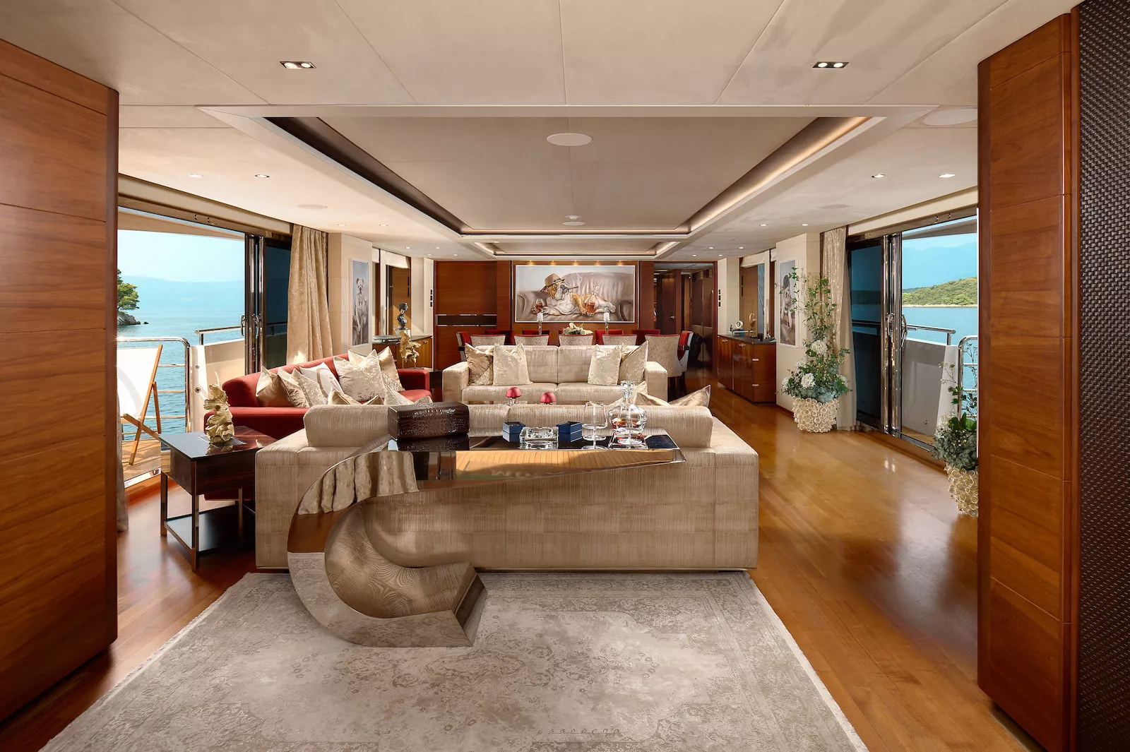 https://dev-api.arconyachts.com/storage/35895/conversions/NOEA2xNbccd3nzBHVHDOdY5RCRn7DJ0zpVA08aSv-optimize.webp