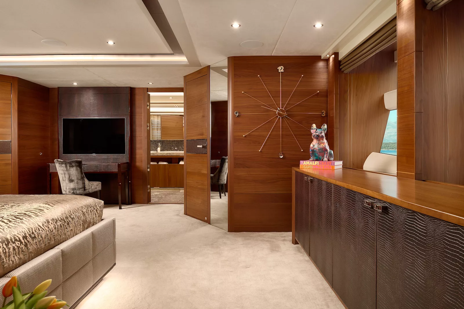 https://dev-api.arconyachts.com/storage/35899/conversions/OKLd3neFxtET2f8ic4Ru7FqQnnoHCeEqDM5XIK2d-optimize.webp