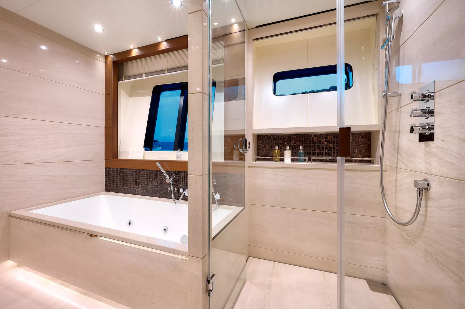 https://dev-api.arconyachts.com/storage/35904/conversions/0686qzLMNQ5ExyjE5tWs87EpRBeRobkZL5NcsE4B-optimize.webp