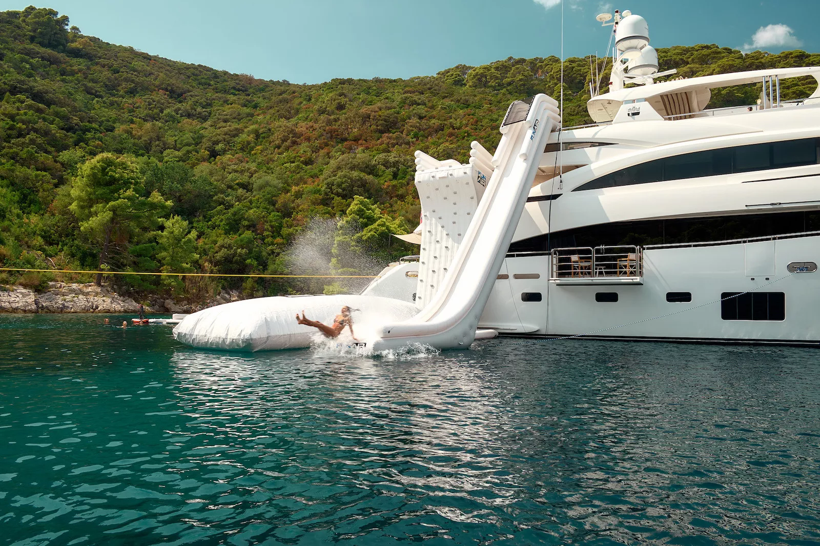 https://dev-api.arconyachts.com/storage/35915/conversions/MSqTCkgsrlYljas8dnZi7Ws6h6AaacEhmRrn082e-optimize.webp