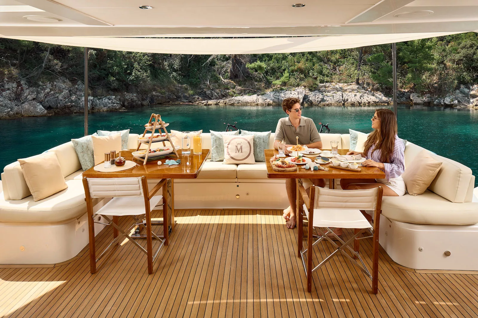https://dev-api.arconyachts.com/storage/35918/conversions/vpzqv7fAspkLvgbI8EmKQB9DU0SjBDjIVaEBGn4K-optimize.webp