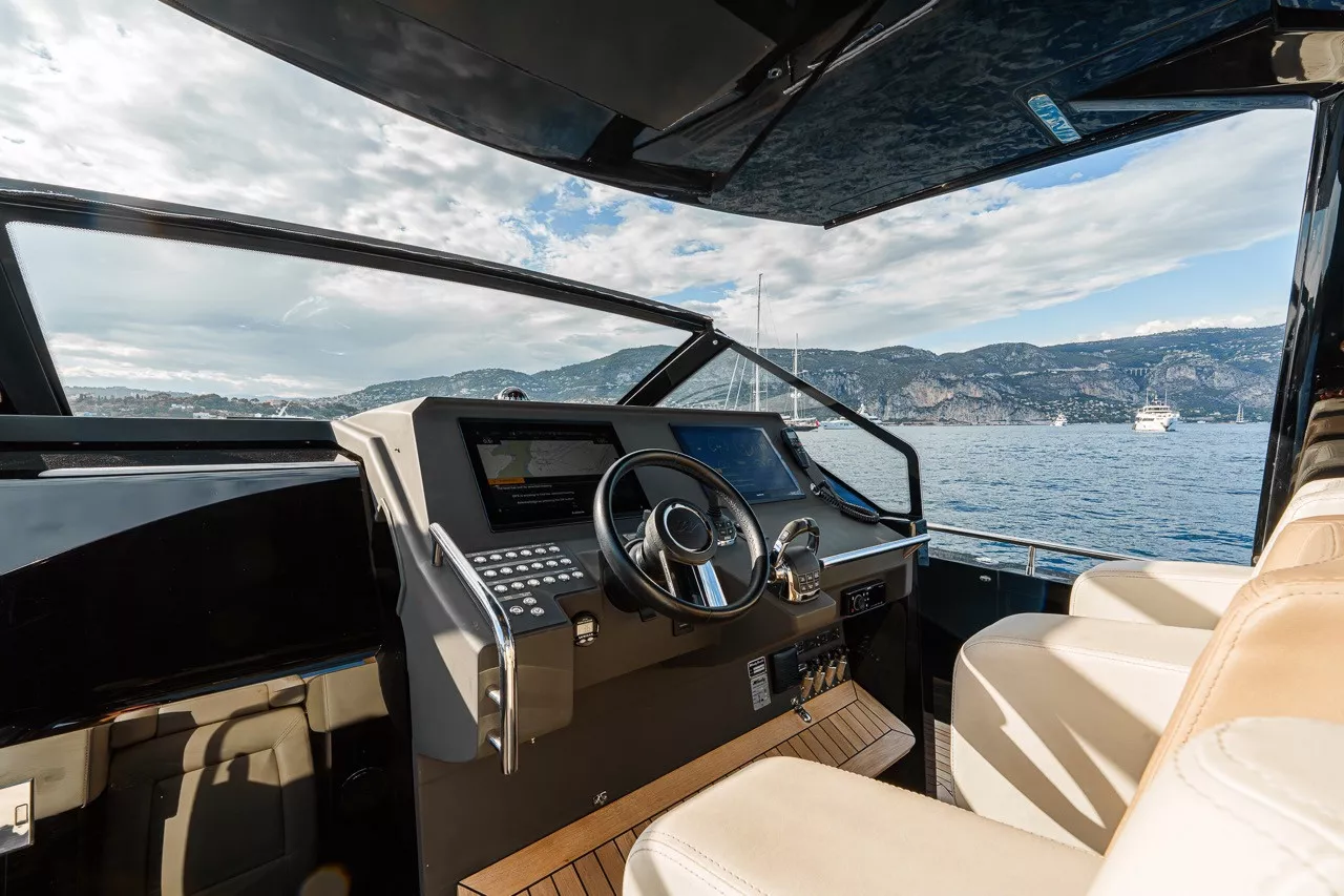 https://dev-api.arconyachts.com/storage/35940/conversions/HzZbOyDKZSoCnmR6L88STdjfc90SWOtfS3bhmHjj-optimize.webp