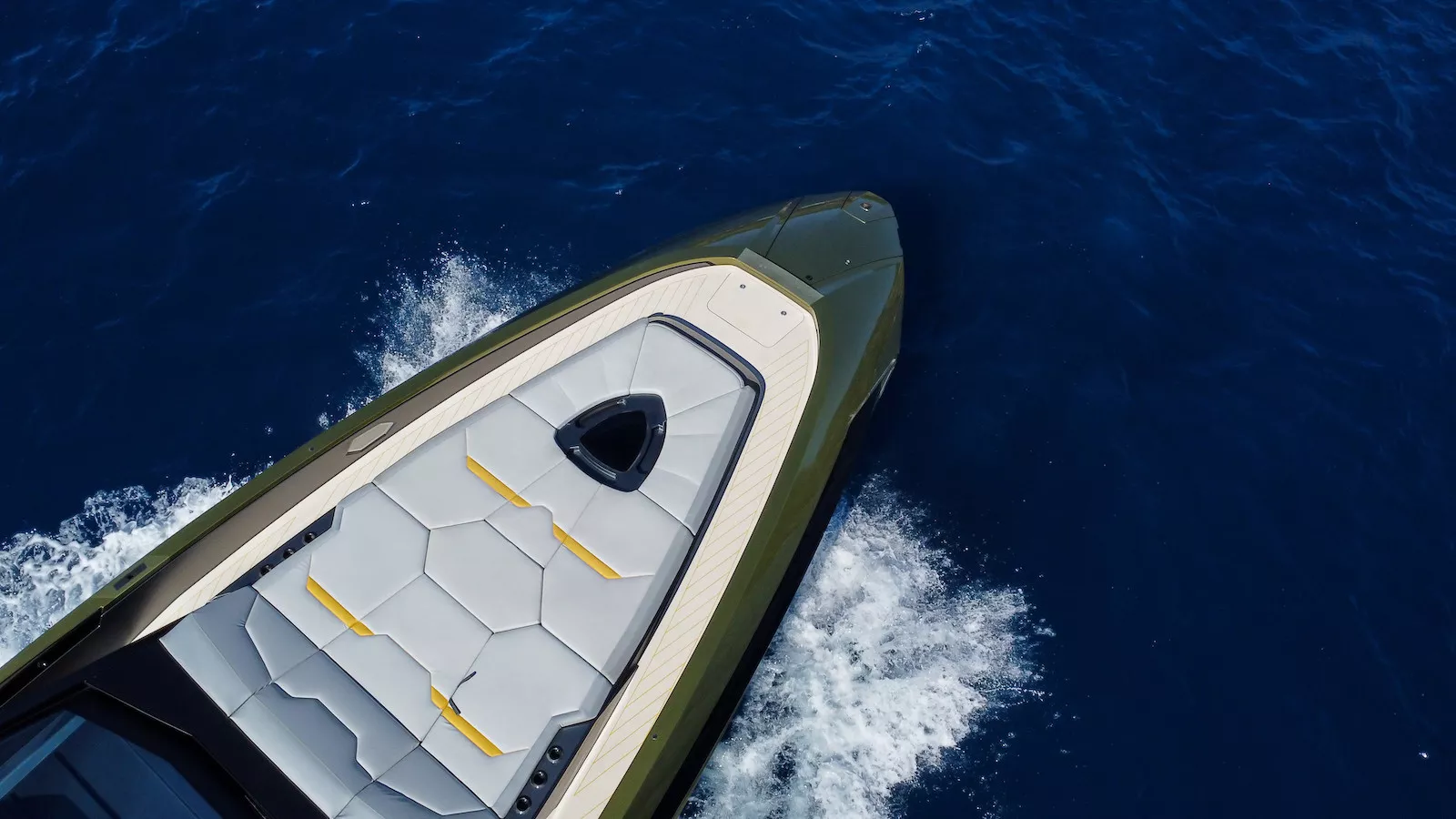 https://dev-api.arconyachts.com/storage/35949/conversions/STtqf2L9NKUjUbF3qlwe9jiqYQ2Uk0RnI3ojqQFE-optimize.webp