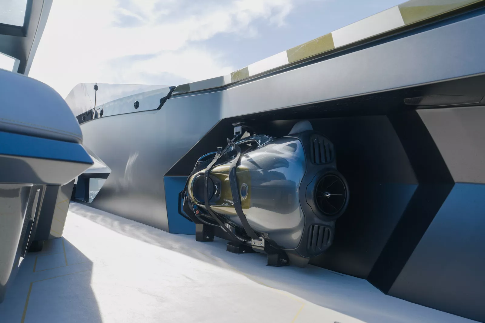 https://dev-api.arconyachts.com/storage/35956/conversions/dzParX9i1UHD4g2HGaT8VfqoiSAyBcM0WAZn44c7-optimize.webp