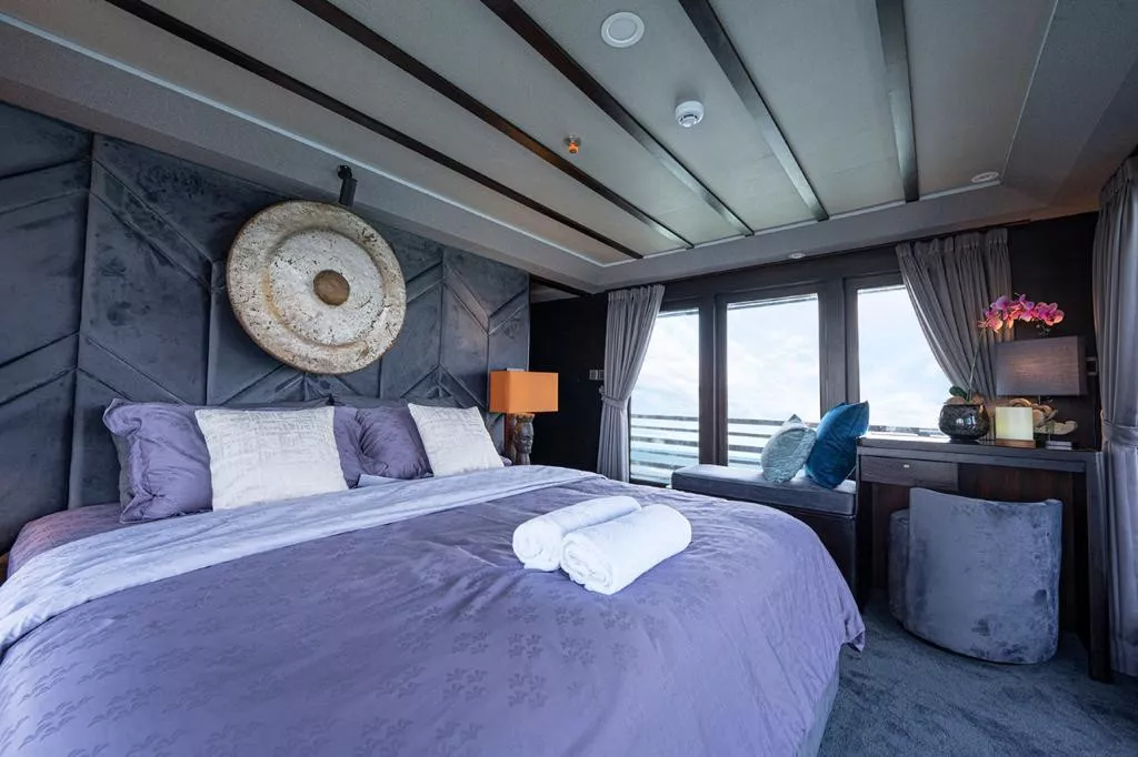 https://dev-api.arconyachts.com/storage/35971/conversions/6cN47XWqI2vRBy8KnEJNml53HviX0054png5xskc-optimize.webp