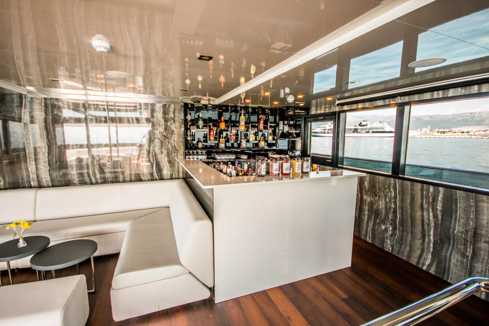 https://dev-api.arconyachts.com/storage/35991/conversions/GEuJnt0dupGTM4D3jb6RbgekaUGHnfJGyk0X81rZ-optimize.webp