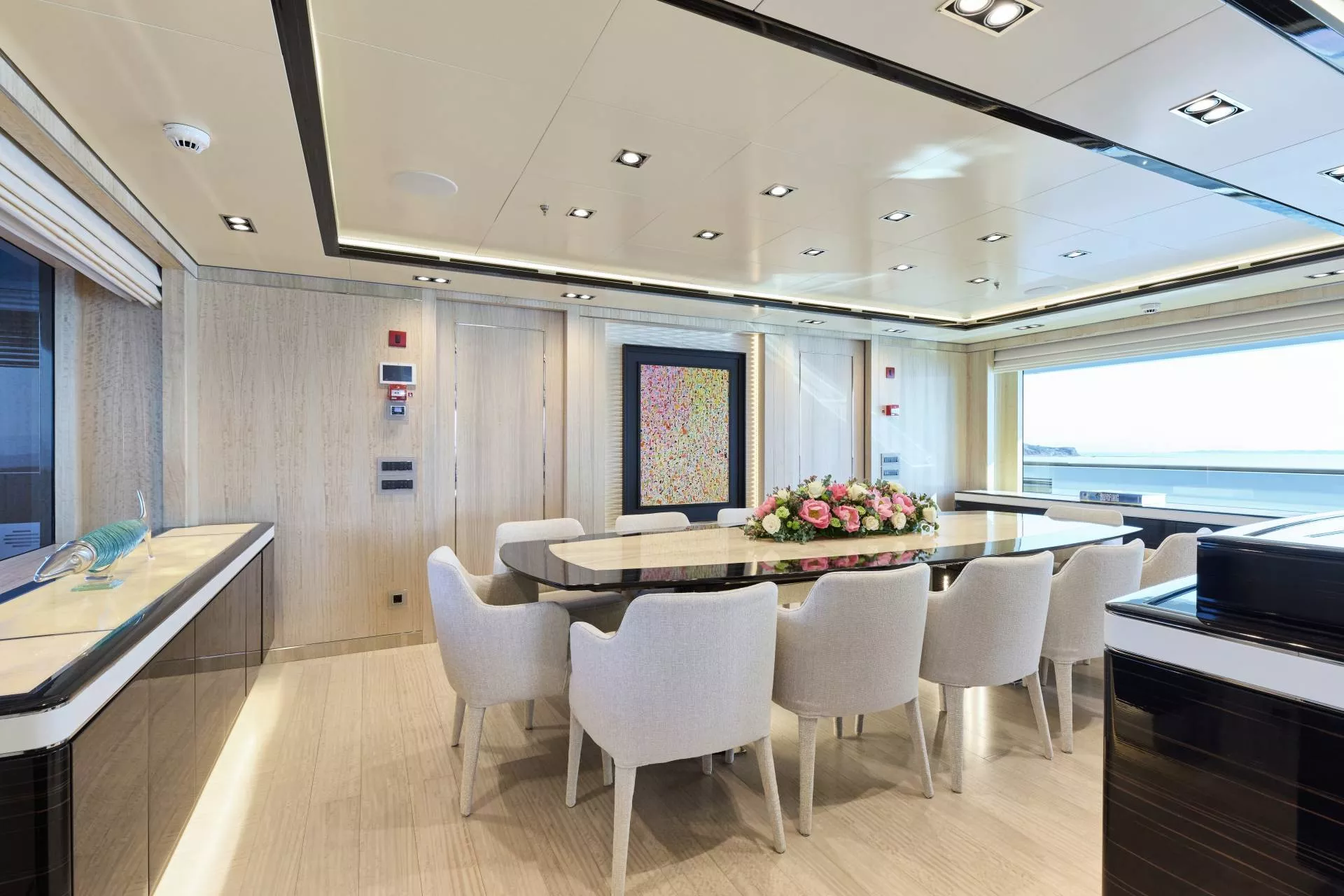 https://dev-api.arconyachts.com/storage/36009/conversions/Hq3KhRHnFqkvUAfxMdg3BIm1iggExPd5WuqAsGgd-optimize.webp